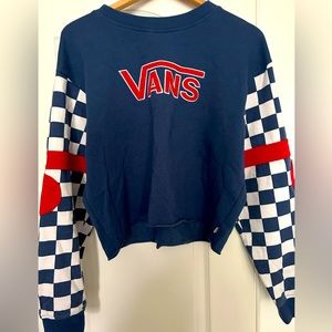 Comfy and colorful Vans crop sweatshirt!